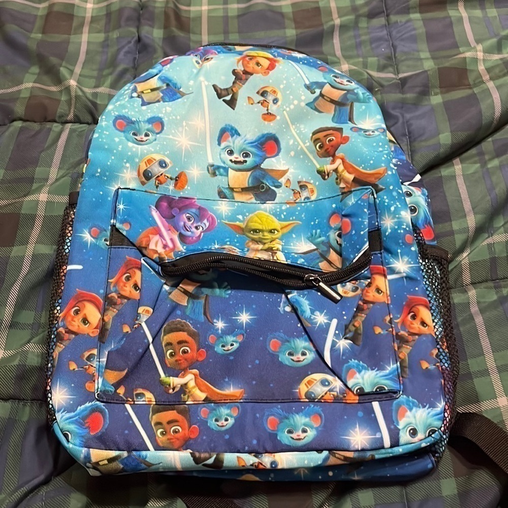 *New* Kids backpack with Yoda front zippered pocket